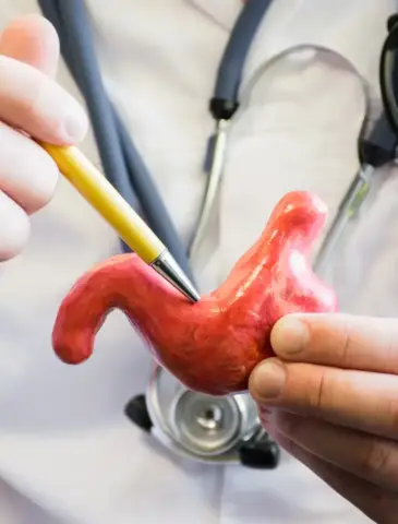 Colonoscopy doctor in harda